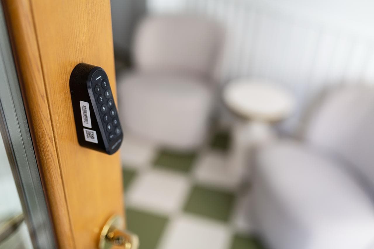 Self Check-In per Code-Schloss an der Tür